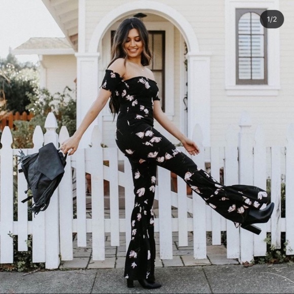 Olivaceous Pants - Olivaceous Blooming Floral Jumpsuit Size L